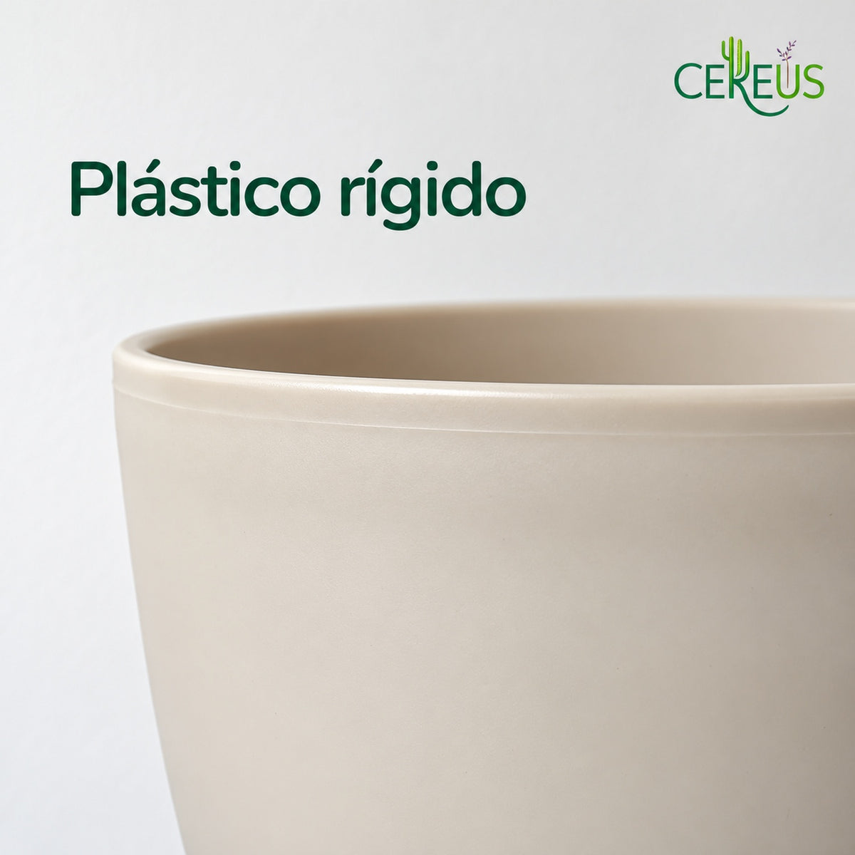 Macetero crema de plástico rígido · 20 × 16 cm
